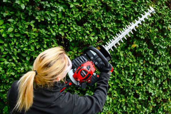 Cobra Garden Strimmer Cobra 22cc Handheld Petrol Hedgetrimmer 5055485037053 HT62C - Buy Direct from Spare and Square