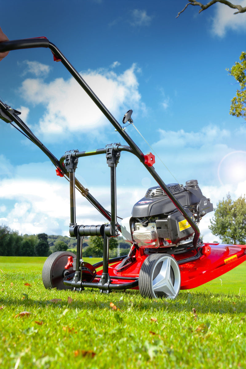 Cobra Lawnmower Cobra 20" Petrol Hover Mower Powered by B&S 5055485037381 AirMow51B - Buy Direct from Spare and Square