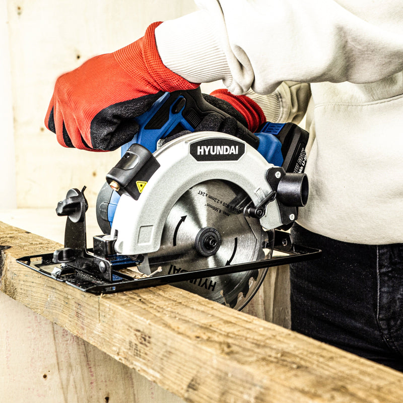 Hyundai Circular Saw Hyundai Cordless Circular Saw - 20v Max Range - 165mm Blade Diameter 5059608234909 HY2183 - Buy Direct from Spare and Square