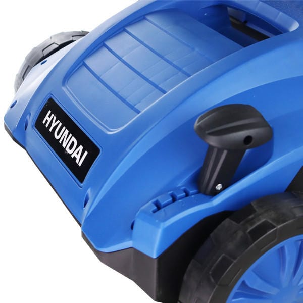 Hyundai Scarifier Hyundai 32cm 1500w Electric Lawn Scarifier - HYSC1532E Lawn Aerator 5059608184525 HYSC1532E - Buy Direct from Spare and Square