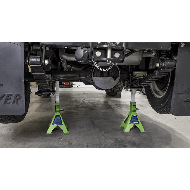 Sealey Axle Stands Ratchet Type Axle Stands (Pair) 3 Tonne Capacity per Stand - Hi-Vis Green-VS2003HV 5054630039751 VS2003HV - Buy Direct from Spare and Square